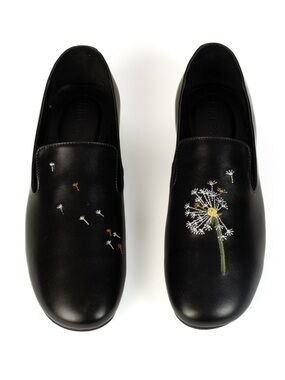 Brand New: Embroidered Dandelion Slip-On Loafers